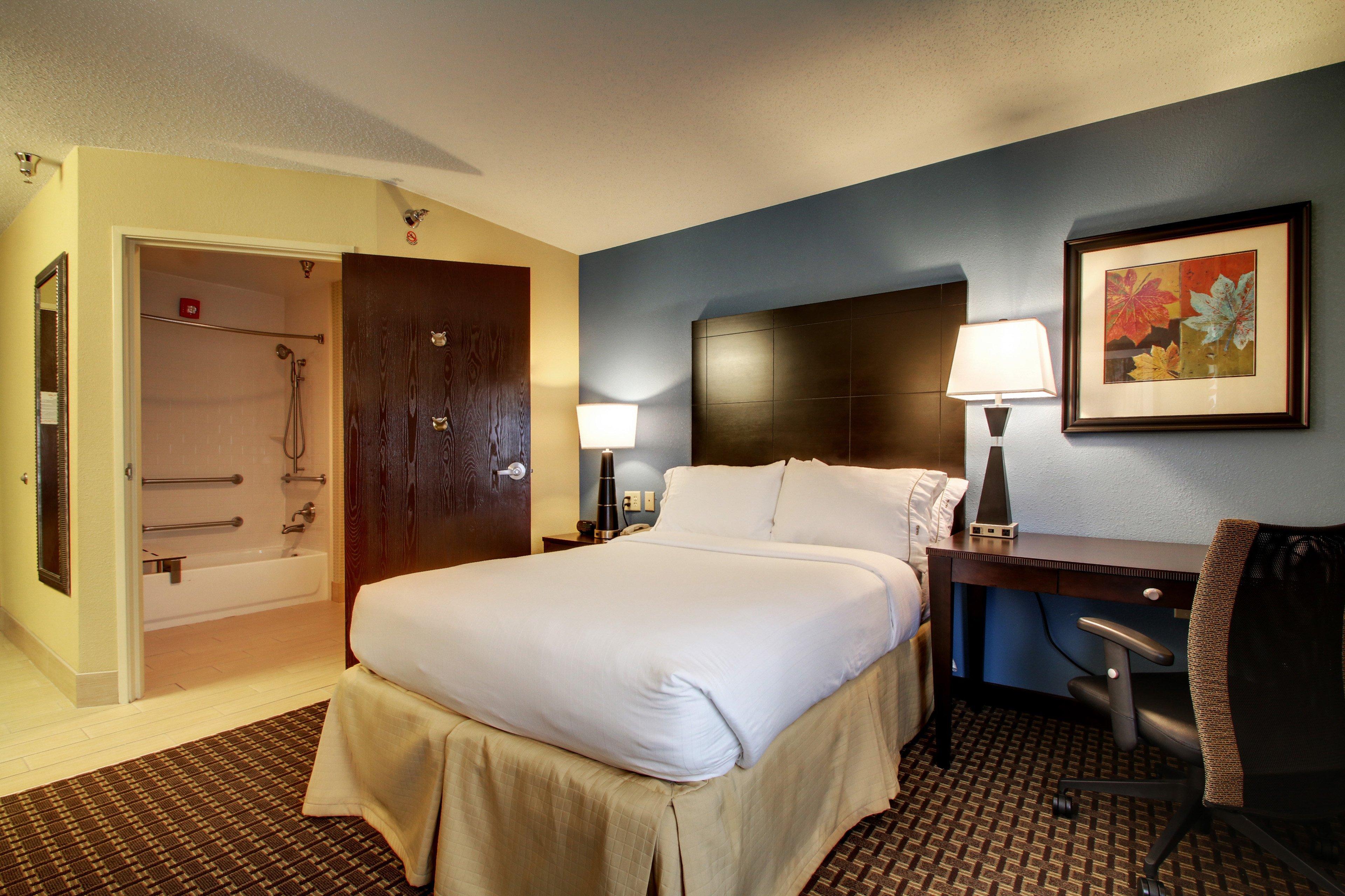 Holiday Inn Express Hotel Fort Campbell-Oak Grove By Ihg Exterior foto