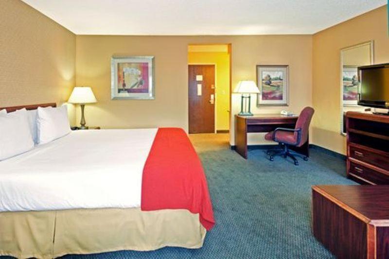 Holiday Inn Express Hotel Fort Campbell-Oak Grove By Ihg Cameră foto